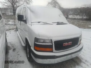 2018 GMC Savana Cargo with VIN 1GTW7AFG6J1902874, listed as a IAAI auction lot 41074511 with 70,760 mi miles. Bid and sale history available at carsss.com. Image 1.