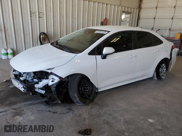 2024 Toyota Corolla LE with VIN 5YFB4MDE1RP228084, listed as a Copart auction lot 50462435 with 7,271 mi miles and Salvage Title. Bid and sale history available at carsss.com. Image 1.