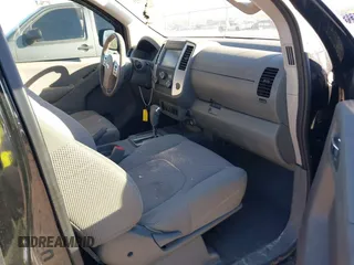 2019 Nissan Frontier SV with VIN 1N6DD0ER6KN767674, listed as a IAAI auction lot 41742210 with 73,238 mi miles and . Bid and sale history available at DreamBid. Image 5.