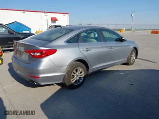 2015 Hyundai Sonata 2.4L SE with VIN 5NPE24AF0FH222804, listed as a IAAI auction lot 42035417 with 131,768 mi miles. Bid and sale history available at carsss.com. Image 4.