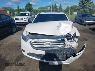 2017 Ford Taurus Limited z VIN 1FAHP2J85HG115863, wystawiony jako IAAI lot #42336857 z przebiegiem 152 890 mil mil oraz . Historia ofert i sprzedaży dostępna na DreamBid. Obrazek 12.