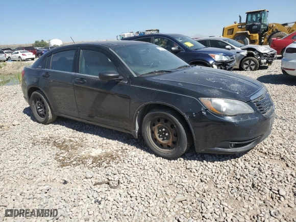 2013 Chrysler 200 Limited with VIN 1C3CCBCG2DN501865, listed as a Copart auction lot 61348954 with 0 mi miles and Salvage Title. Bid and sale history available at carsss.com. Image 4.