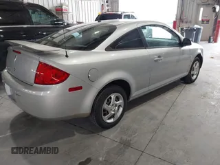 2008 Pontiac G5 with VIN 1G2AL18F787161124, listed as a IAAI auction lot 41861490 with 181,792 mi miles. Bid and sale history available at carsss.com. Image 4.