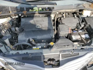 2014 Toyota Sienna XLE z VIN 5TDYK3DC2ES437683, wystawiony jako Copart lot #60549975 z przebiegiem 145 608 mil mil oraz Szkoda całkowita • Salvage title. Historia ofert i sprzedaży dostępna na DreamBid. Obrazek 11.