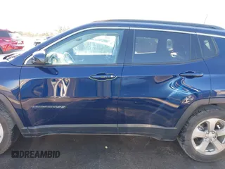 2021 Jeep Compass Altitude with VIN 3C4NJCBB4MT556033, listed as a IAAI auction lot 41198784 with 72,081 mi miles. Bid and sale history available at carsss.com. Image 14.