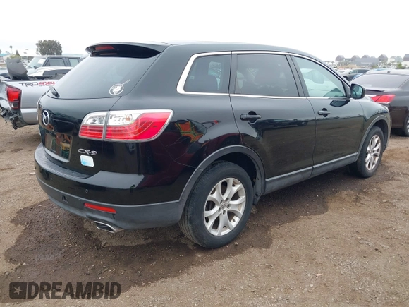2011 Mazda CX-9 Touring z VIN JM3TB2CV2B0329979, wystawiony jako IAAI lot #42426160 z przebiegiem 171 585 mil mil oraz . Historia ofert i sprzedaży dostępna na DreamBid. Obrazek 4.