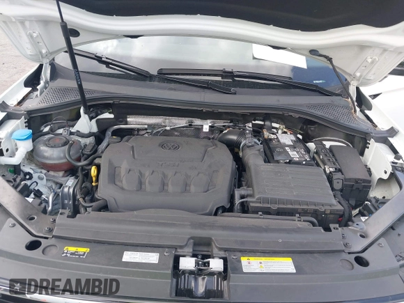 2024 Volkswagen Tiguan SE R-Line Black with VIN 3VVCB7AX6RM093792, listed as a IAAI auction lot 42117670 with 15,379 mi miles and . Bid and sale history available at DreamBid. Image 10.