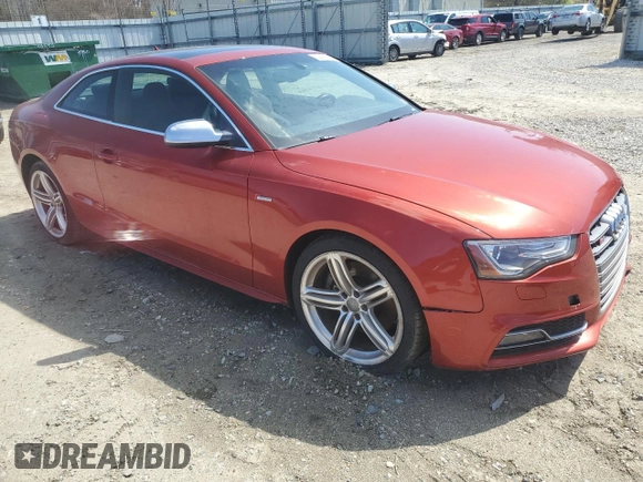 2013 Audi S5 Prestige z VIN WAUVGAFRXDA032318, wystawiony jako Copart lot #50405285 z przebiegiem 134 086 mil mil oraz Szkoda całkowita • Salvage title. Historia ofert i sprzedaży dostępna na DreamBid. Obrazek 4.