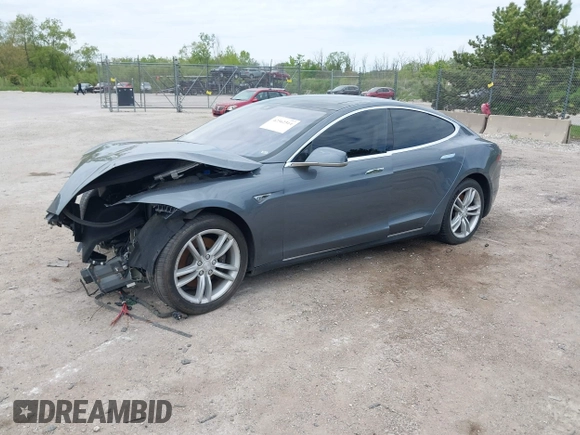 2013 Tesla Model S with VIN 5YJSA1CG9DFP27357, listed as a IAAI auction lot 42362514 with Not provided miles and . Bid and sale history available at DreamBid. Image 19.