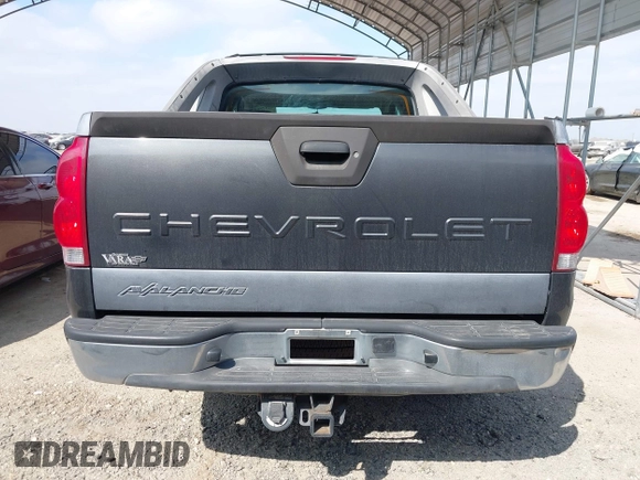 2004 Chevrolet Avalanche Z66 with VIN 3GNEC12T34G178570, listed as a IAAI auction lot 41528041 with 144,107 mi miles and . Bid and sale history available at DreamBid. Image 16.