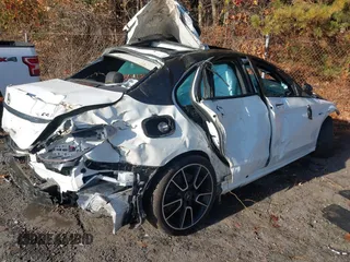2017 Mercedes-Benz C 43 AMG with VIN 55SWF6EB1HU223309, listed as a IAAI auction lot 40724327 with 24,606 mi miles and . Bid and sale history available at DreamBid. Image 4.