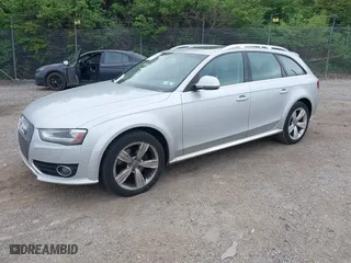 2013 Audi allroad Premium Plus with VIN WA1UFAFL0DA105820, listed as a IAAI auction lot 42095816 with 213,368 mi miles. Bid and sale history available at carsss.com. Image 18.