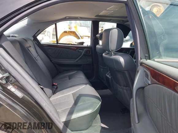 2000 Mercedes-Benz E 320 with VIN WDBJF65J4YB121264, listed as a IAAI auction lot 42245628 with 231,799 mi miles and . Bid and sale history available at DreamBid. Image 8.