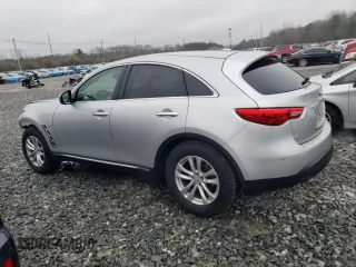 2017 Infiniti QX70 z VIN JN8CS1MW5HM414492, wystawiony jako Copart lot #52415495 z przebiegiem 123 095 mil mil oraz Szkoda całkowita • Salvage title. Historia ofert i sprzedaży dostępna na DreamBid. Obrazek 2.