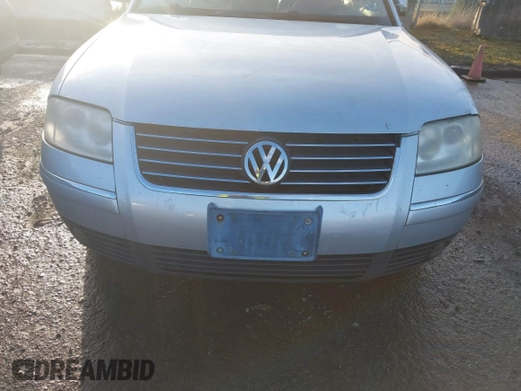 2004 Volkswagen Passat GLX with VIN WVWRH63B34P057015, listed as a IAAI auction lot 41659722 with 114,225 mi miles and . Bid and sale history available at DreamBid. Image 6.