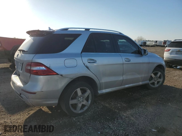 2015 Mercedes-Benz M ML 350 with VIN 4JGDA5JB4FA565961, listed as a Copart auction lot 45344375 with 123,323 mi miles and Salvage Title. Bid and sale history available at carsss.com. Image 3.