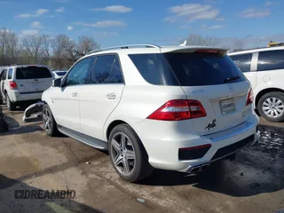 2015 Mercedes-Benz M 63 AMG with VIN 4JGDA7EB6FA471585, listed as a IAAI auction lot 41883006 with 39,243 mi miles and . Bid and sale history available at carsss.com. Image 3.
