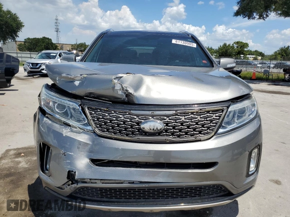 2014 Kia Sorento SX Limited with VIN 5XYKWDA71EG475877, listed as a Copart auction lot 61130985 with 183,941 mi miles and Salvage title. Bid and sale history available at DreamBid. Image 5.