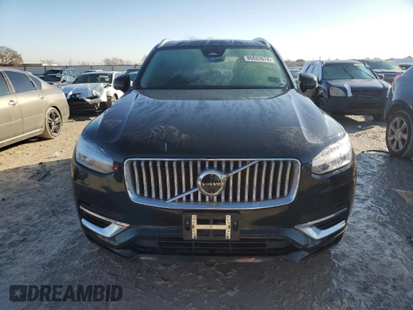2023 Volvo XC90 Plus with VIN YV40621N6P1971512, listed as a Copart auction lot 42504185 with 21,461 mi miles and Salvage title. Bid and sale history available at DreamBid. Image 5.