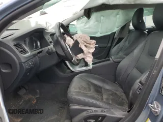2017 Volvo S60 Inscription z VIN LYV402TK4HB127567, wystawiony jako Copart lot #66991914 z przebiegiem Nie podano mil oraz Szkoda całkowita • Salvage title. Historia ofert i sprzedaży dostępna na DreamBid. Obrazek 7.