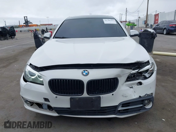 2015 BMW 5 Series 528i z VIN WBA5A5C56FD519995, wystawiony jako IAAI lot #41788365 z przebiegiem 114 306 mil mil oraz . Historia ofert i sprzedaży dostępna na DreamBid. Obrazek 6.