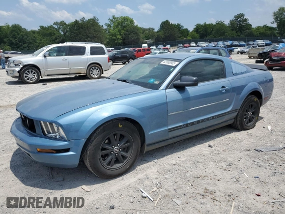2007 Ford Mustang Deluxe with VIN 1ZVFT80N575339522, listed as a Copart auction lot 62088905 with 204,172 mi miles and Clean title. Bid and sale history available at DreamBid. Image 1.