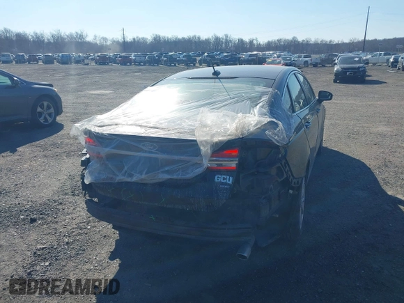2018 Ford Fusion Energi SE with VIN 3FA6P0PU8JR152890, listed as a IAAI auction lot 41682965 with 84,890 mi miles. Bid and sale history available at carsss.com. Image 16.