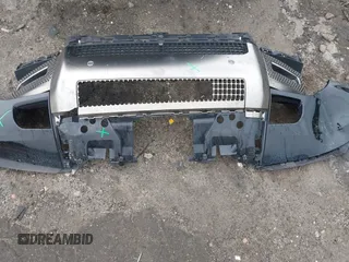 2020 Land Rover Defender X z VIN SALEXEEU9L2030559, wystawiony jako IAAI lot #42323334 z przebiegiem 41 325 mil mil oraz . Historia ofert i sprzedaży dostępna na DreamBid. Obrazek 18.