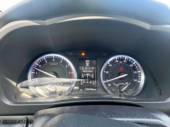 2015 Toyota Highlander Limited with VIN 5TDDKRFH3FS112004, listed as a Copart auction lot 53403155 with 179,746 mi miles and Clean Title. Bid and sale history available at carsss.com. Image 8.