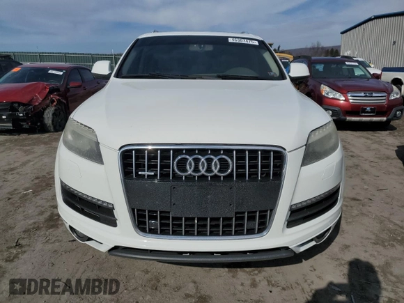 2014 Audi Q7 Prestige with VIN WA1VMAFE9ED015917, listed as a Copart auction lot 46307475 with 148,033 mi miles and Salvage title. Bid and sale history available at DreamBid. Image 5.
