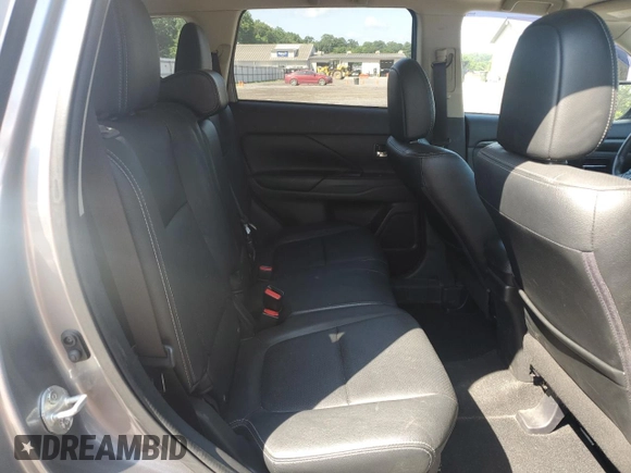 2016 Mitsubishi Outlander SE with VIN JA4AZ3A30GZ000679, listed as a Copart auction lot 61817885 with 81,316 mi miles and Salvage title. Bid and sale history available at DreamBid. Image 11.