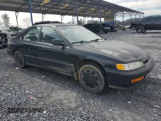 1996 Honda Accord LX with VIN 1HGCD563XTA057869, listed as a Copart auction lot 46426565 with 211,969 mi miles and Salvage Title. Bid and sale history available at DreamBid. Image 4.