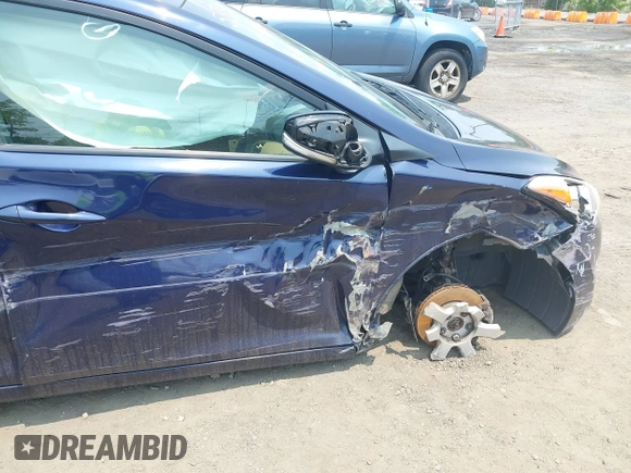 2013 Hyundai Elantra Limited z VIN 5NPDH4AE9DH205899, wystawiony jako IAAI lot #42476924 z przebiegiem 139 475 mil mil oraz . Historia ofert i sprzedaży dostępna na DreamBid. Obrazek 6.