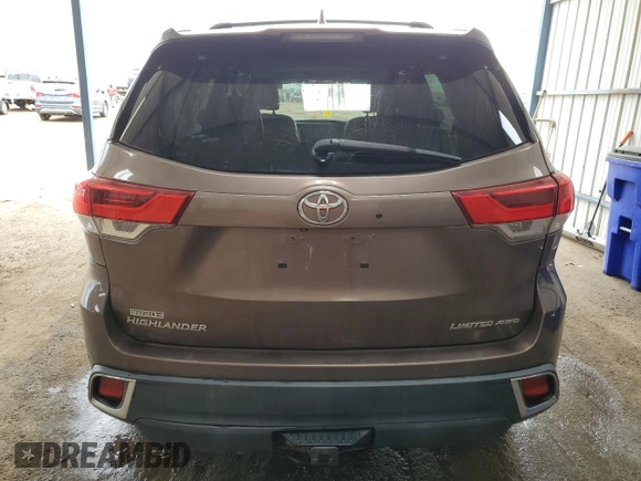 2017 Toyota Highlander Limited z VIN 5TDDZRFH7HS378768, wystawiony jako Copart lot #60698855 z przebiegiem 129 462 mil mil oraz Czysty tytuł • Clean title. Historia ofert i sprzedaży dostępna na DreamBid. Obrazek 6.