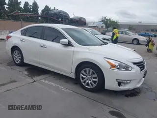 2013 Nissan Altima 2.5 S with VIN 1N4AL3AP7DC256039, listed as a IAAI auction lot 42075241 with 216,625 mi miles. Bid and sale history available at carsss.com. Image 1.