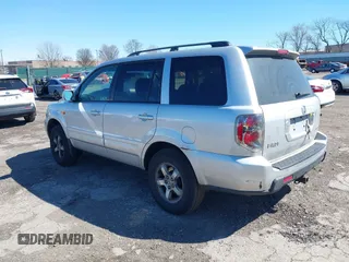 2007 Honda Pilot EX-L with VIN 2HKYF18597H514837, listed as a IAAI auction lot 41800365 with 194,341 mi miles. Bid and sale history available at carsss.com. Image 3.