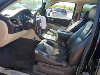 2014 Cadillac Escalade Platinum z VIN 1GYS4DEF9ER217707, wystawiony jako Copart lot #54745095 z przebiegiem 123 177 mil mil oraz Szkoda całkowita • Salvage title. Historia ofert i sprzedaży dostępna na DreamBid. Obrazek 7.