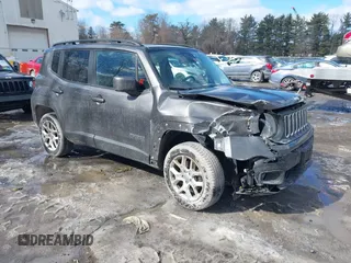 2016 Jeep Renegade Latitude z VIN ZACCJBBT2GPE40576, wystawiony jako IAAI lot #41670019 z przebiegiem 104 801 mil mil oraz . Historia ofert i sprzedaży dostępna na DreamBid. Obrazek 1.