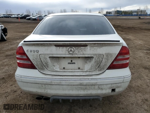 2007 Mercedes-Benz C 230 Sport with VIN WDBRF52H67F879967, listed as a Copart auction lot 52212585 with 201,975 mi miles and Salvage Title. Bid and sale history available at DreamBid. Image 6.