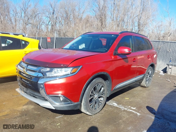 2016 Mitsubishi Outlander SE with VIN JA4AD3A39GZ010321, listed as a IAAI auction lot 41633930 with 90,347 mi miles. Bid and sale history available at carsss.com. Image 17.