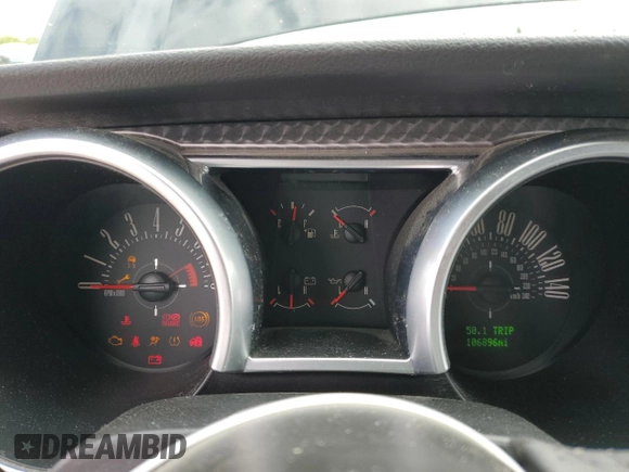2008 Ford Mustang GT Deluxe z VIN 1ZVHT82H185162646, wystawiony jako Copart lot #51623075 z przebiegiem 106 896 mil mil oraz Szkoda całkowita • Salvage title. Historia ofert i sprzedaży dostępna na DreamBid. Obrazek 9.