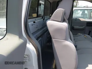 2006 Ford F-150 XL с VIN 1FTRF12286NB41288, выставлен на аукционе IAAI как лот 42434317 с пробегом 176 892 миль миль и . История ставок и продаж доступна на DreamBid. Изображение 8.
