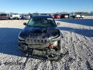 2019 Jeep Cherokee Trailhawk Elite с VIN 1C4PJMBN6KD162156, выставлен на аукционе Copart как лот 83041704 с пробегом 100 616 миль миль и Списание • Salvage title. История ставок и продаж доступна на DreamBid. Изображение 11.