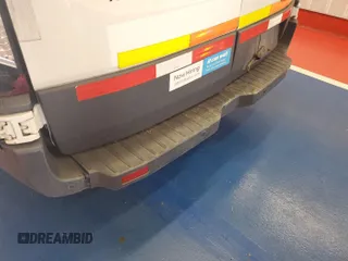 2015 Ford Transit Cargo с VIN 1FTNE1YM5FKB01049, выставлен на аукционе IAAI как лот 42844537 с пробегом 260 686 миль миль и . История ставок и продаж доступна на DreamBid. Изображение 6.
