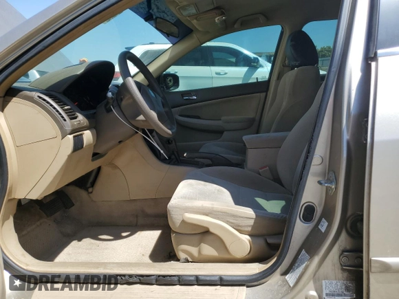 2003 Honda Accord LX z VIN 1HGCM56353A015271, wystawiony jako Copart lot #57214495 z przebiegiem 206 404 mil mil oraz Czysty tytuł • Clean title. Historia ofert i sprzedaży dostępna na DreamBid. Obrazek 7.