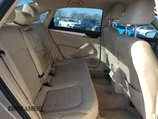 2012 Volkswagen Passat SE z VIN 1VWBH7A30CC067572, wystawiony jako Copart lot #87018124 z przebiegiem 191 468 mil mil oraz Szkoda całkowita • Salvage title. Historia ofert i sprzedaży dostępna na DreamBid. Obrazek 10.