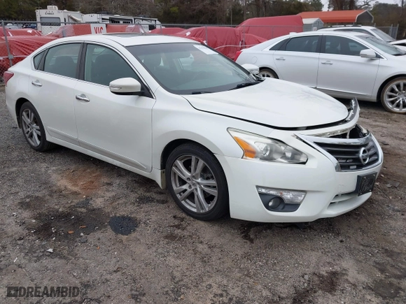 2013 Nissan Altima 3.5 SL with VIN 1N4BL3AP9DN554407, listed as a IAAI auction lot 41394630 with 134,500 mi miles. Bid and sale history available at carsss.com. Image 1.
