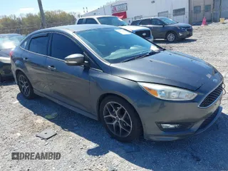 2016 Ford Focus SE with VIN 1FADP3F25GL355462, listed as a IAAI auction lot 41868865 with 212,366 mi miles. Bid and sale history available at carsss.com. Image 1.