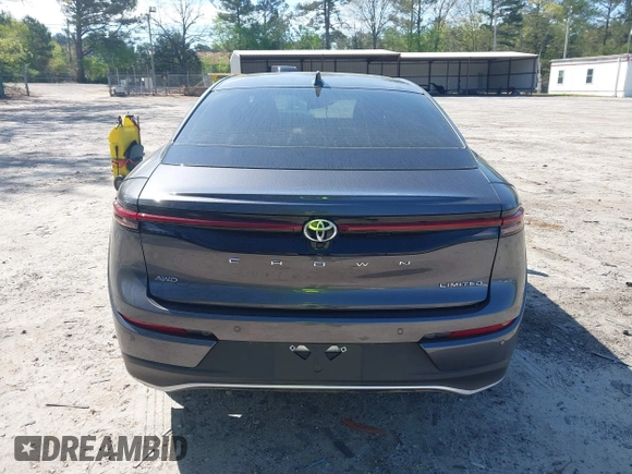 2023 Toyota Crown XLE с VIN JTDAAAAF7P3010236, выставлен на аукционе IAAI как лот 42008655 с пробегом 28 073 миль миль и . История ставок и продаж доступна на DreamBid. Изображение 15.
