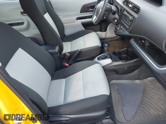 2014 Toyota Prius One with VIN JTDKDTB33E1079493, listed as a IAAI auction lot 41712212 with 110,309 mi miles and . Bid and sale history available at DreamBid. Image 5.